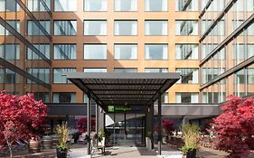 Holiday Inn Express Zürich Airport, an IHG Hotel